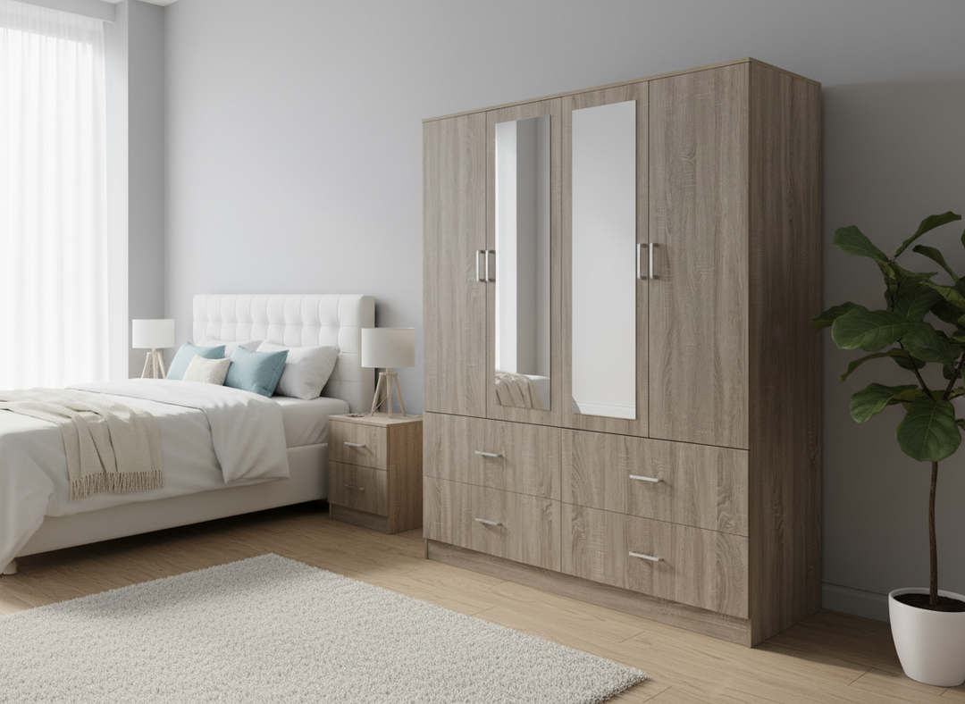 Habitación que incluye una cama, un armario con 2 espejos, con un ambiente acogedor y ordenado.
