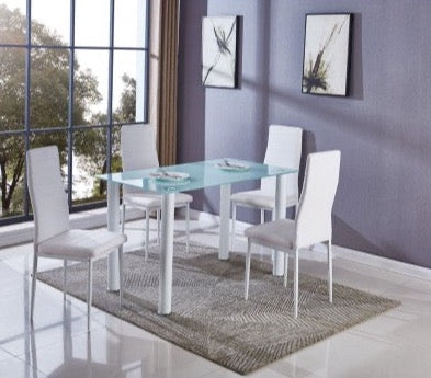 Conjunto de Mesa y 4 Sillas